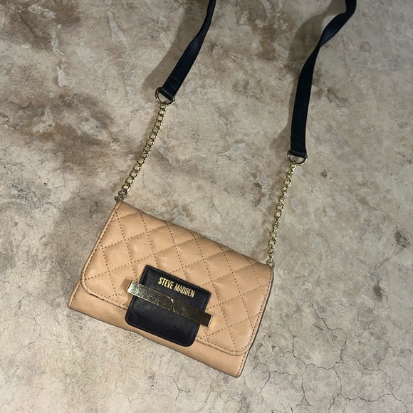 Steve Madden Tan Quilted Mini Purse - Picture 2 of 7